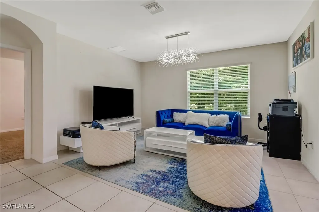 742 Hadley Place W Naples FL 34104