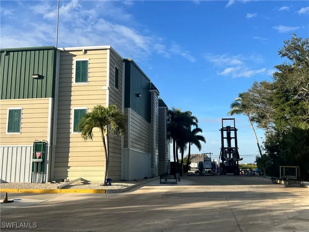 5025 Bonita Beach Road SW Bonita Springs FL 34134