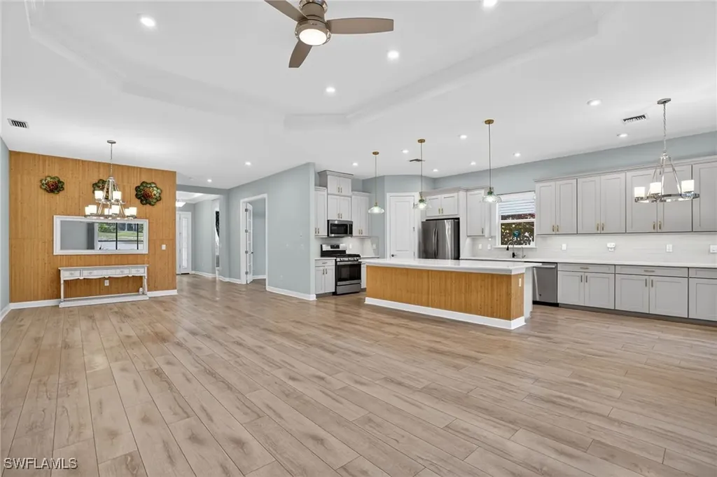 8266 Promoso Court Naples FL 34114