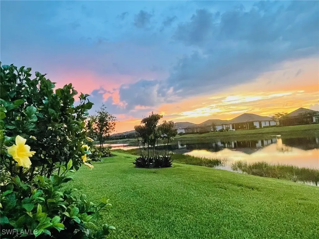 8266 Promoso Court Naples FL 34114