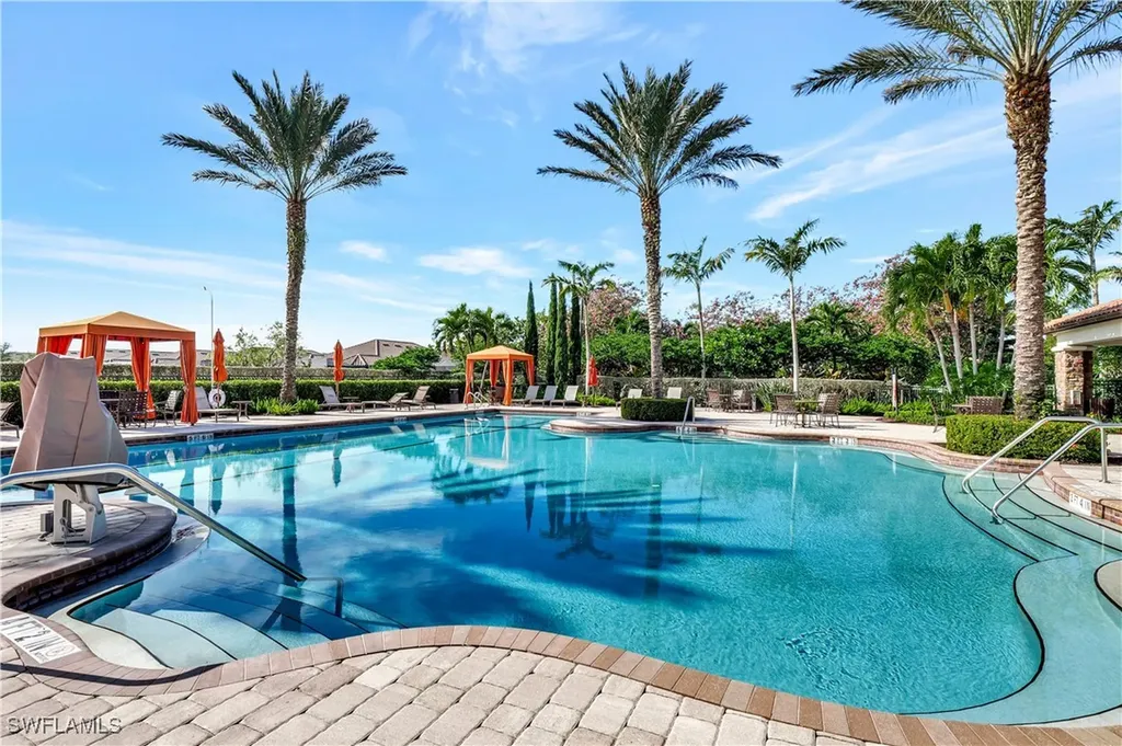 8266 Promoso Court Naples FL 34114