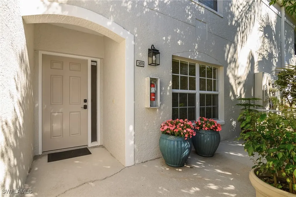 6838 Lantana Bridge Road Naples FL 34109