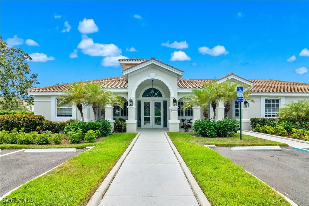 6838 Lantana Bridge Road Naples FL 34109