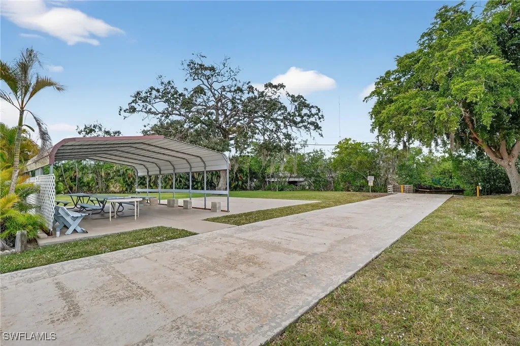 114 Audubon Road Naples FL 34114