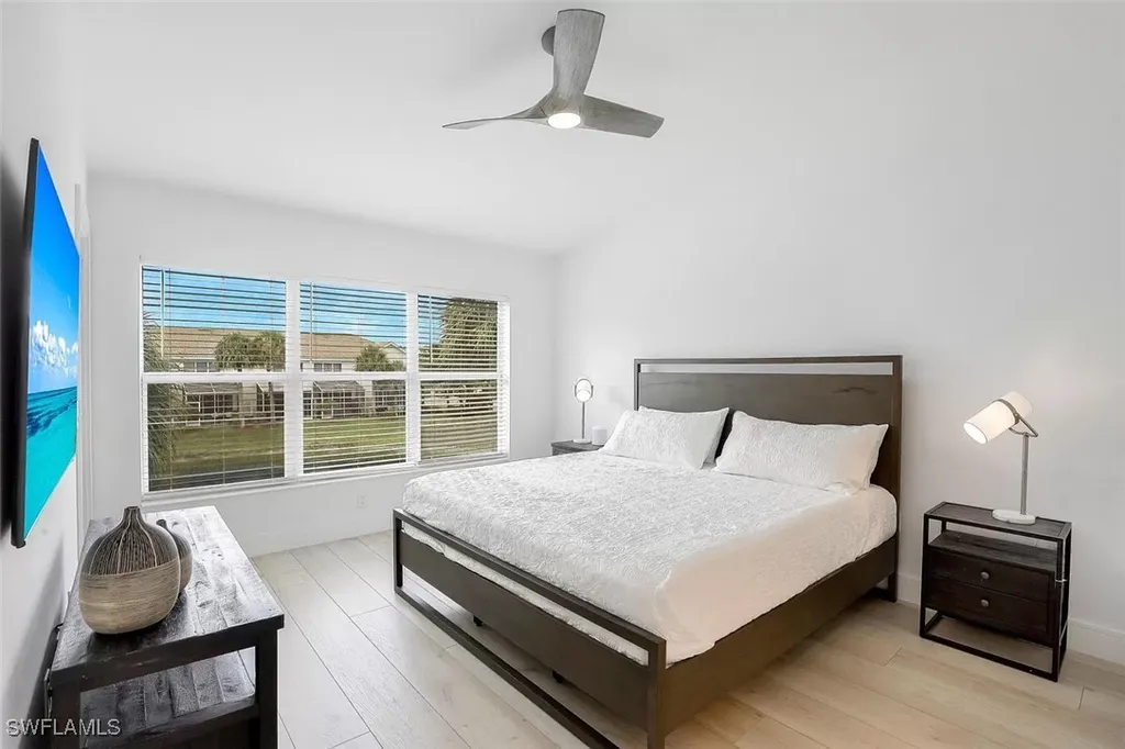 775 Hampton Circle Naples FL 34105