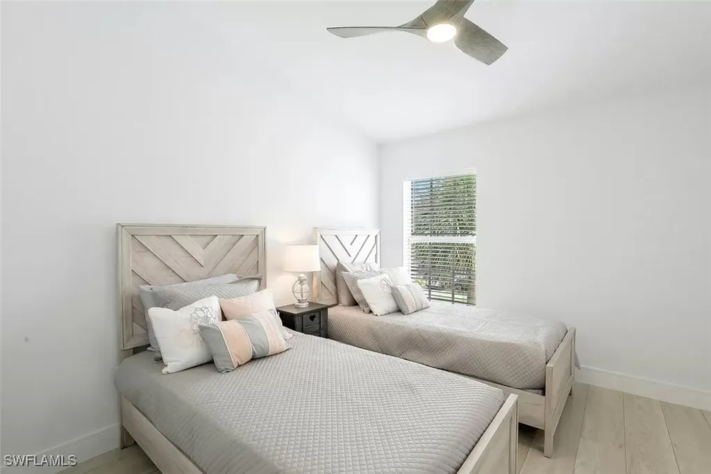 775 Hampton Circle Naples FL 34105