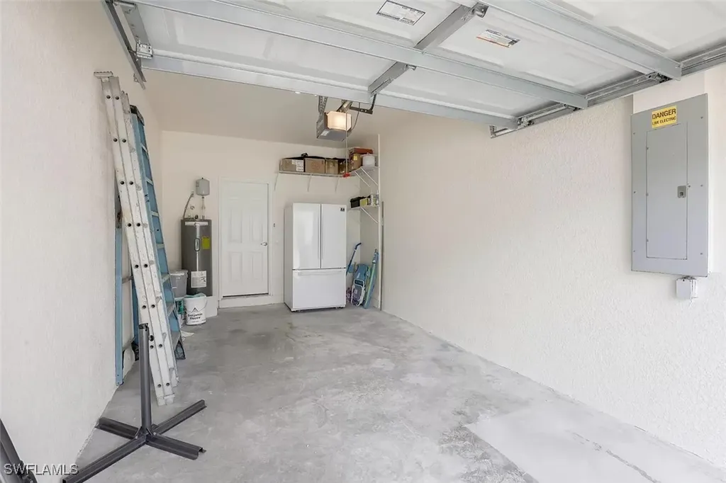 775 Hampton Circle Naples FL 34105