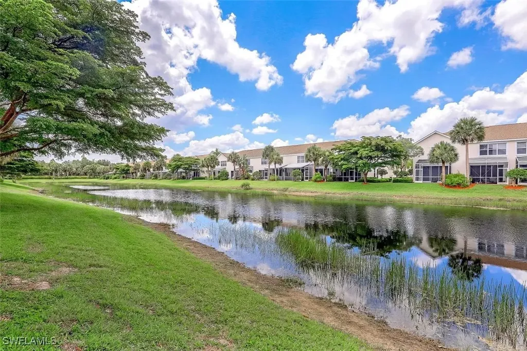 775 Hampton Circle Naples FL 34105