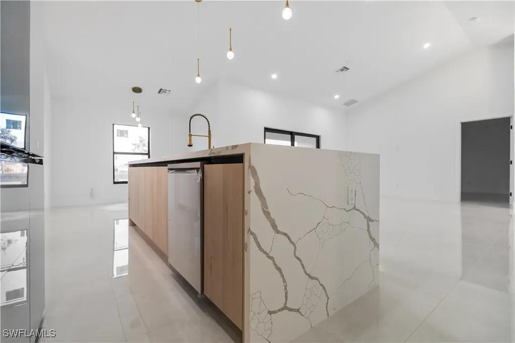 1517 NW 17th Street Cape Coral FL 33993