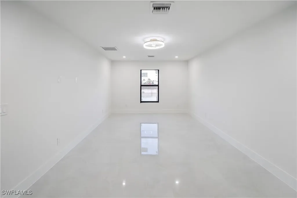 1517 NW 17th Street Cape Coral FL 33993