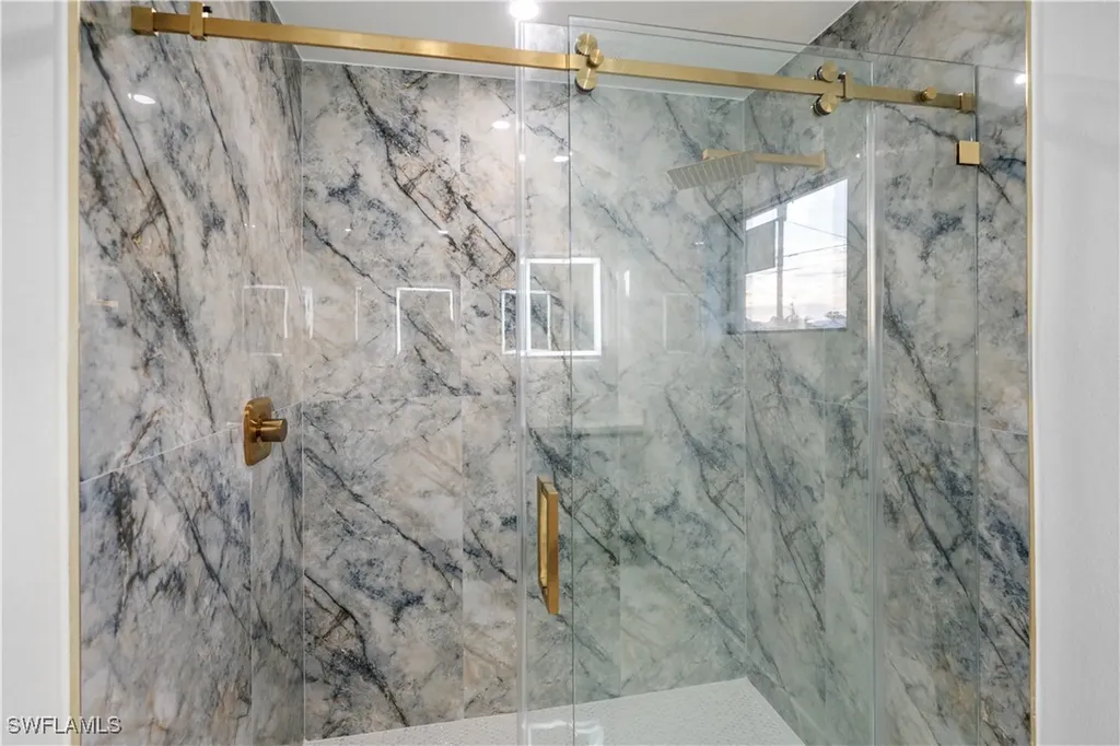 1517 NW 17th Street Cape Coral FL 33993