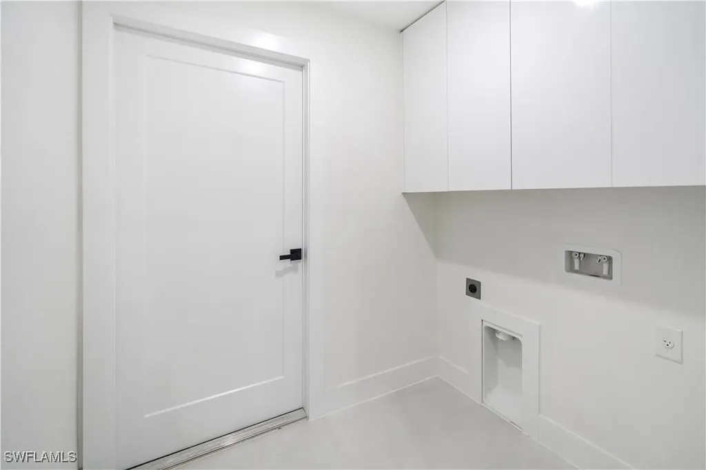 1517 NW 17th Street Cape Coral FL 33993