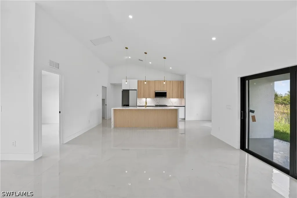 1517 NW 17th Street Cape Coral FL 33993