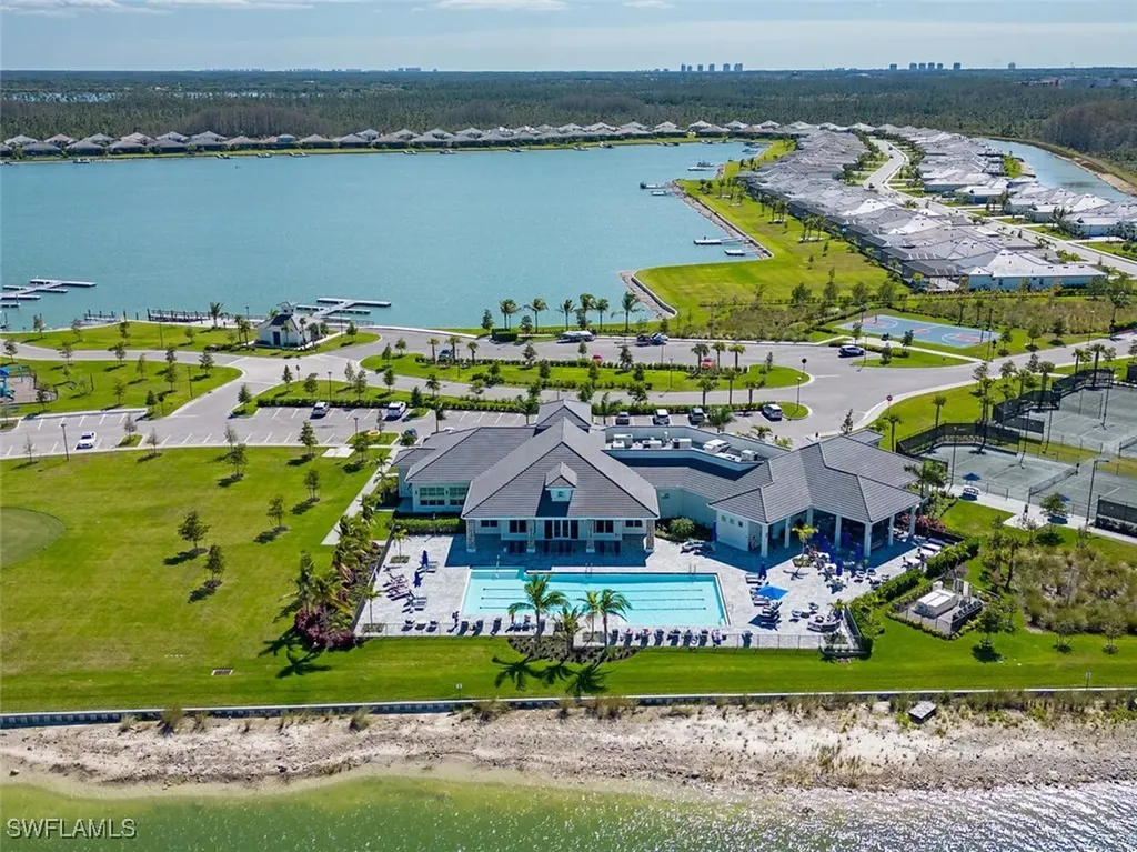 18789 Wildblue Boulevard Fort Myers FL 33913