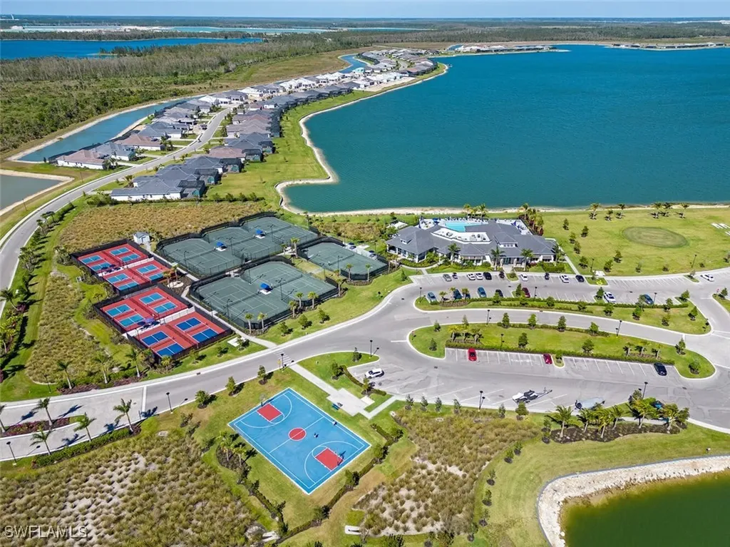 18789 Wildblue Boulevard Fort Myers FL 33913