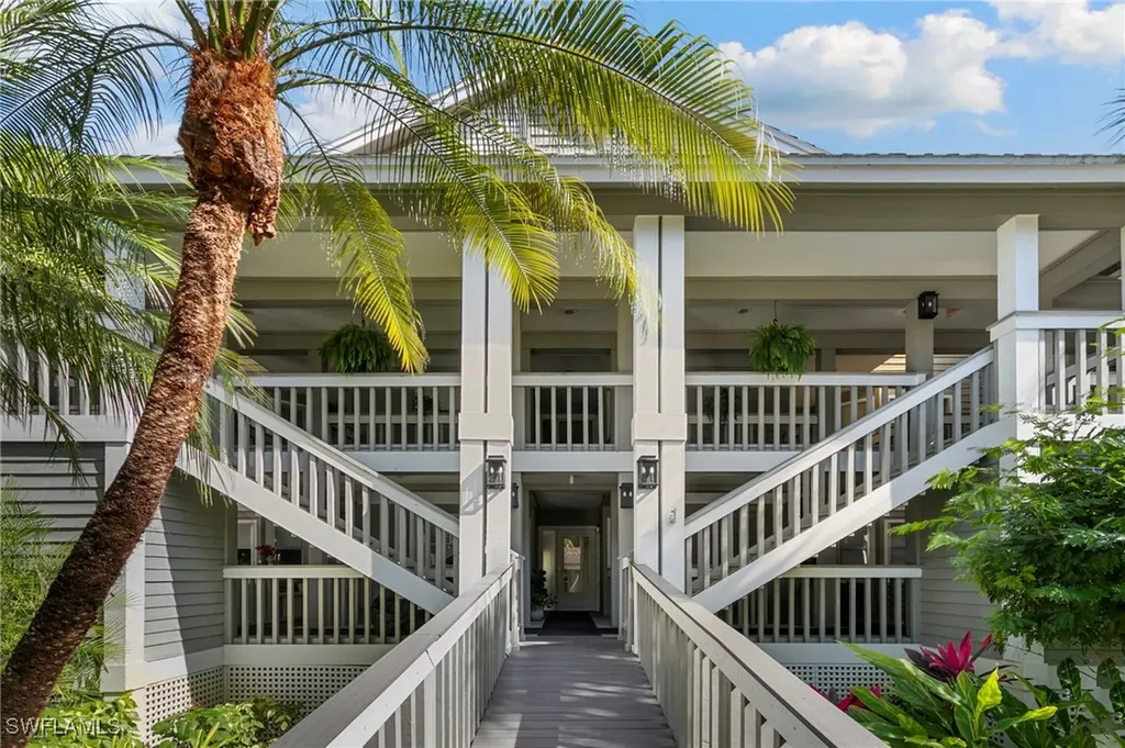 614 Wiggins Bay Drive Naples FL 34110