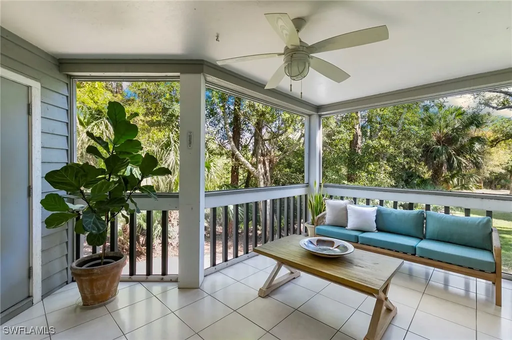 614 Wiggins Bay Drive Naples FL 34110