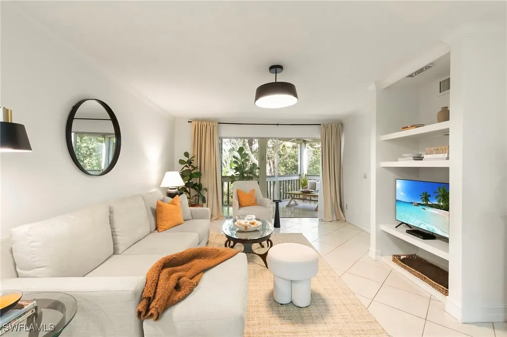 614 Wiggins Bay Drive Naples FL 34110