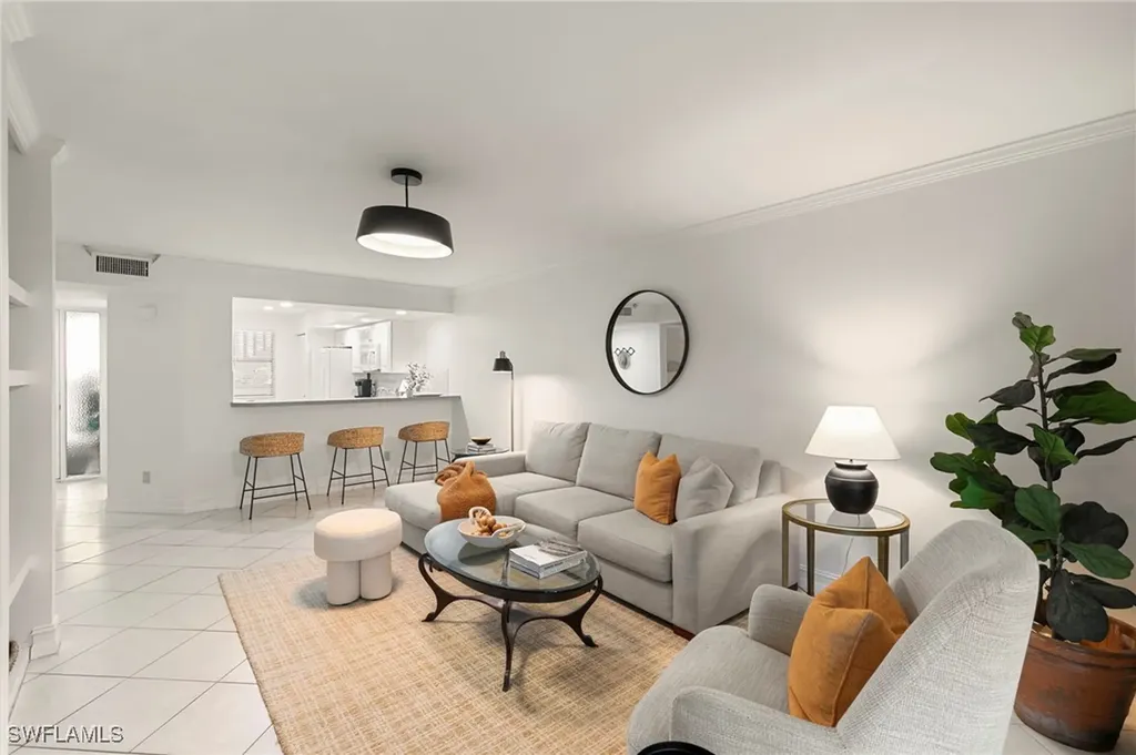 614 Wiggins Bay Drive Naples FL 34110