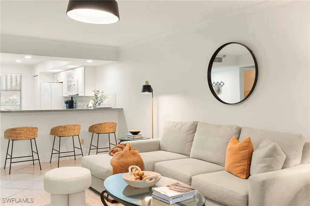 614 Wiggins Bay Drive Naples FL 34110