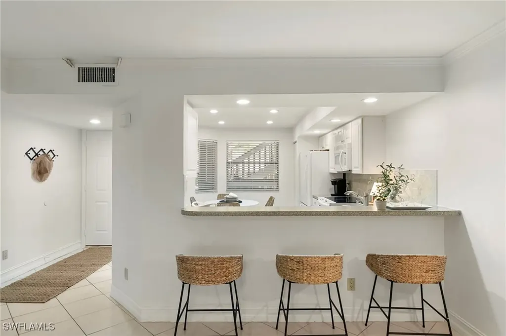 614 Wiggins Bay Drive Naples FL 34110