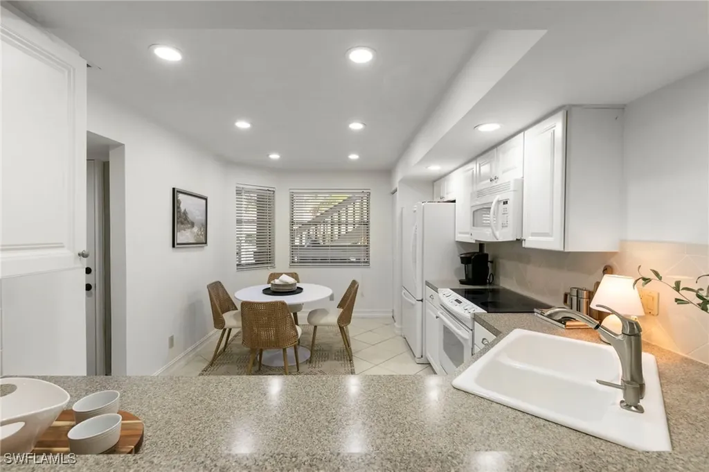 614 Wiggins Bay Drive Naples FL 34110