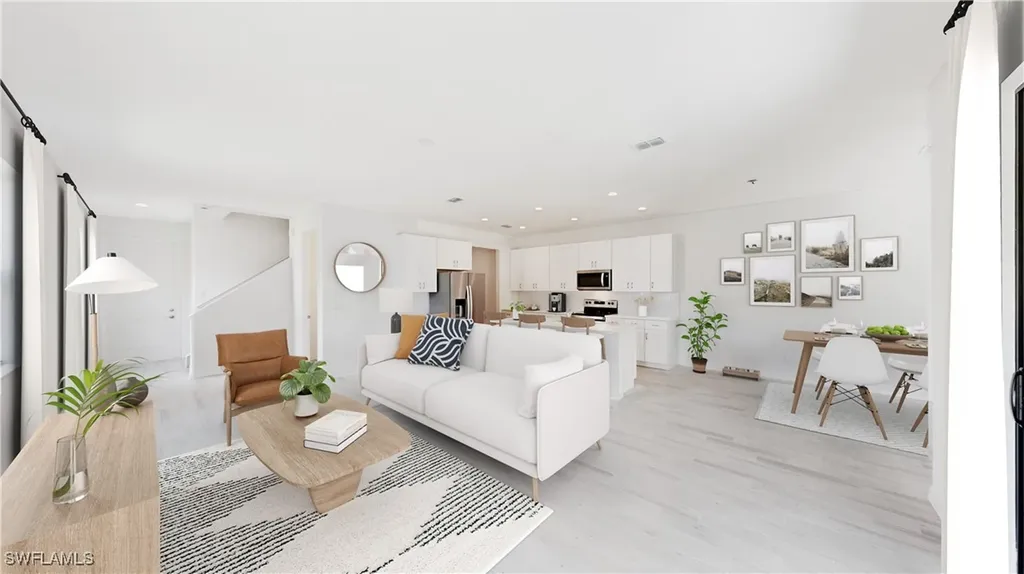 3033 Juniper Way Naples FL 34112
