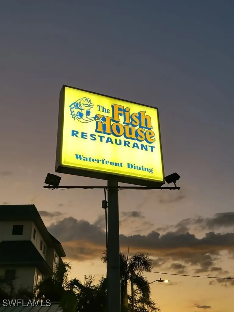 211 6th Street Bonita Springs FL 34134