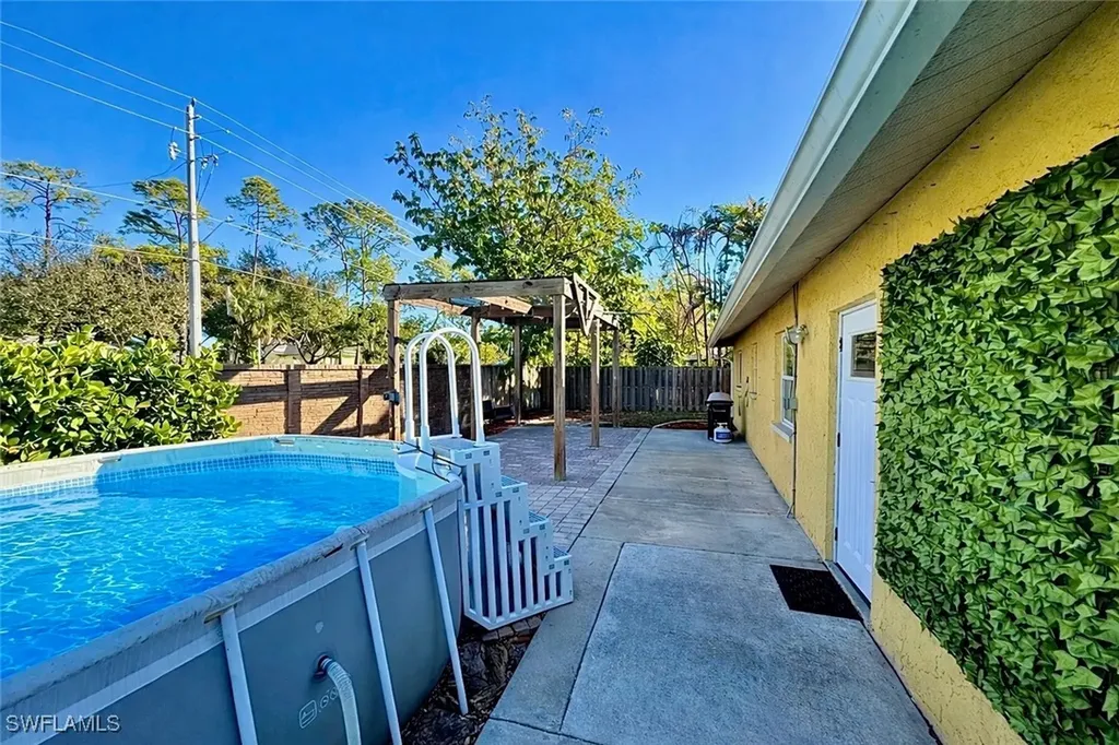 10192 Shade Tree Court Bonita Springs FL 34135