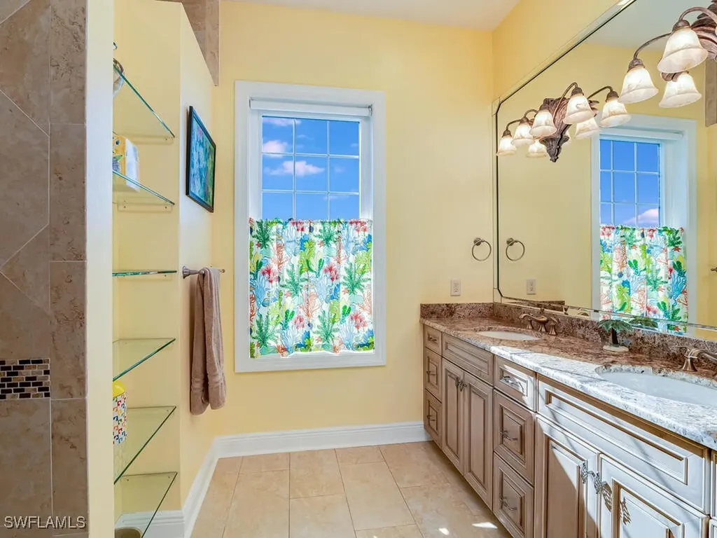 167 San Salvador Street Naples FL 34113