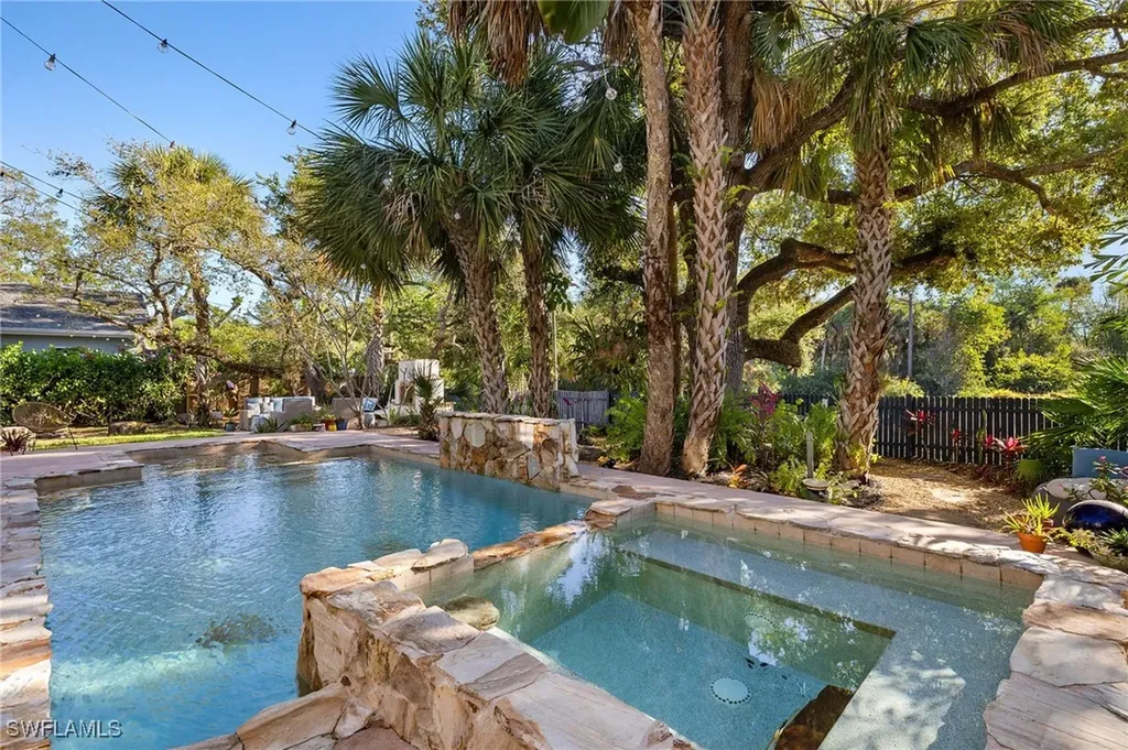 11065 Smokey Drive Bonita Springs FL 34135