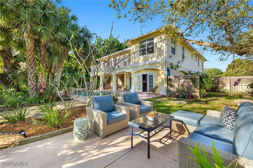 11065 Smokey Drive Bonita Springs FL 34135