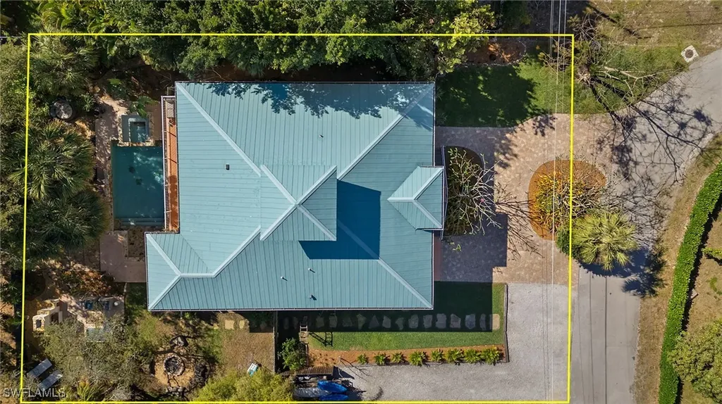 11065 Smokey Drive Bonita Springs FL 34135