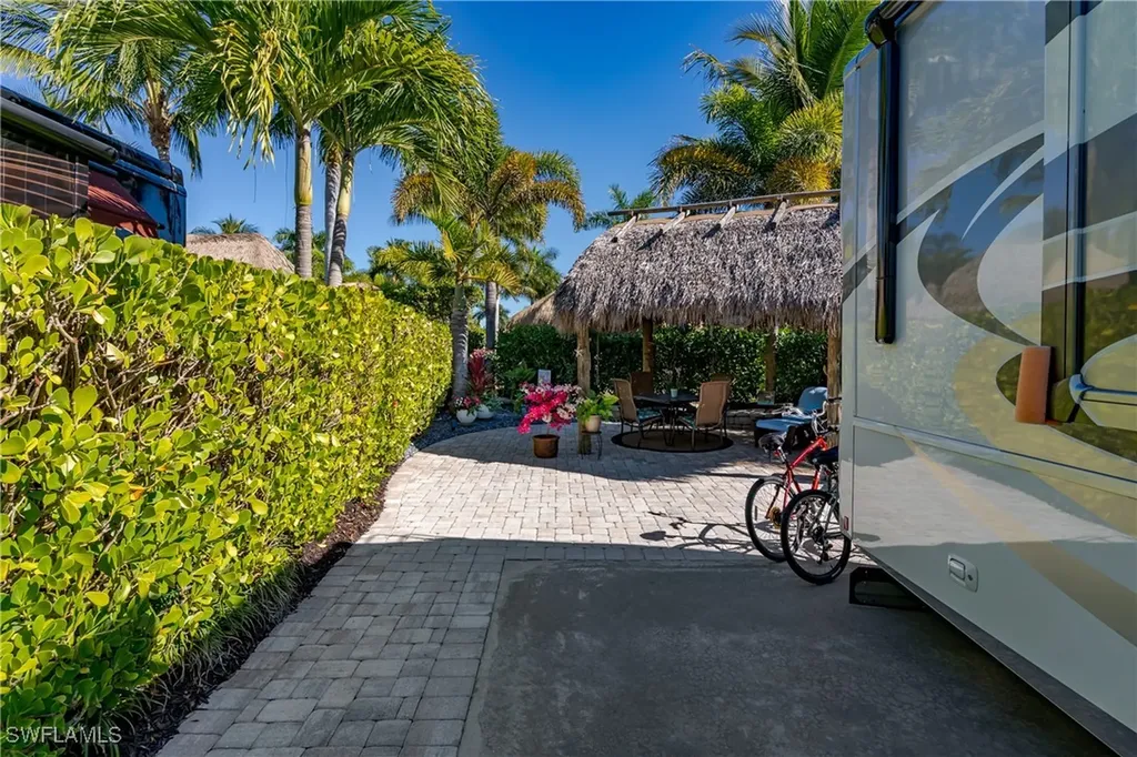 13466 Ladyfish Lane Naples FL 34114