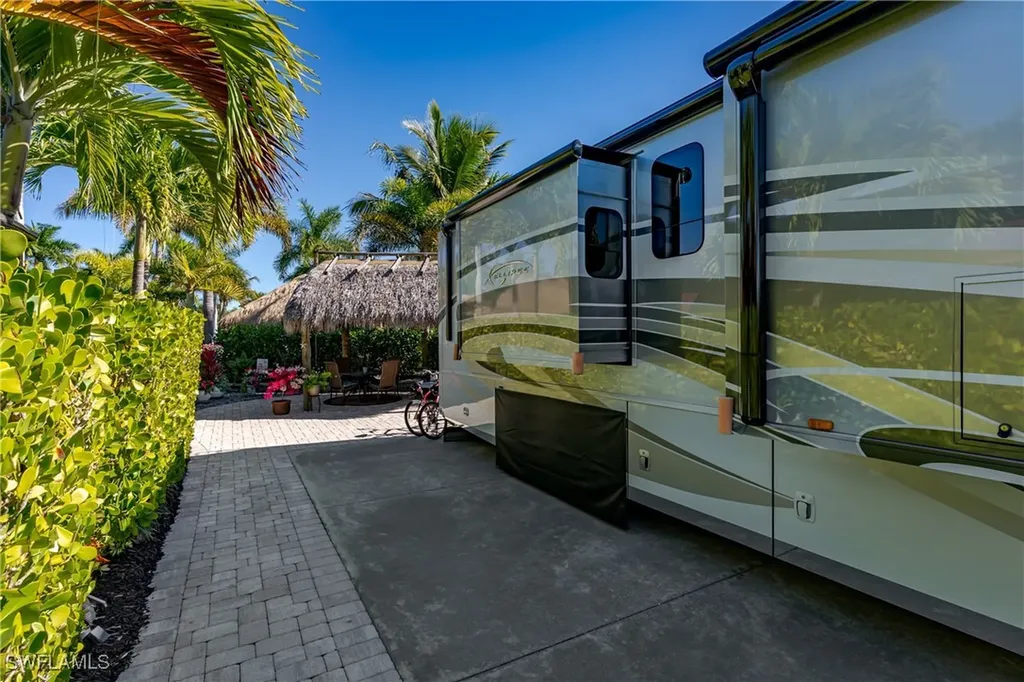 13466 Ladyfish Lane Naples FL 34114
