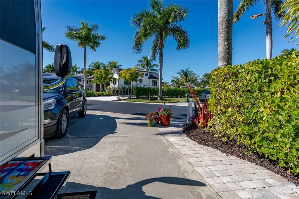 13466 Ladyfish Lane Naples FL 34114