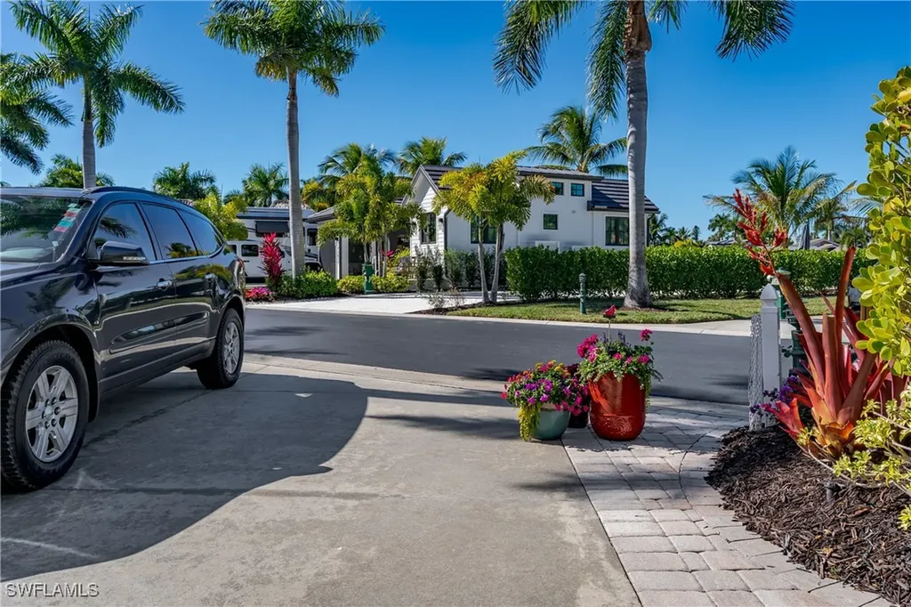 13466 Ladyfish Lane Naples FL 34114