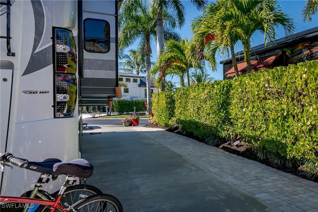 13466 Ladyfish Lane Naples FL 34114
