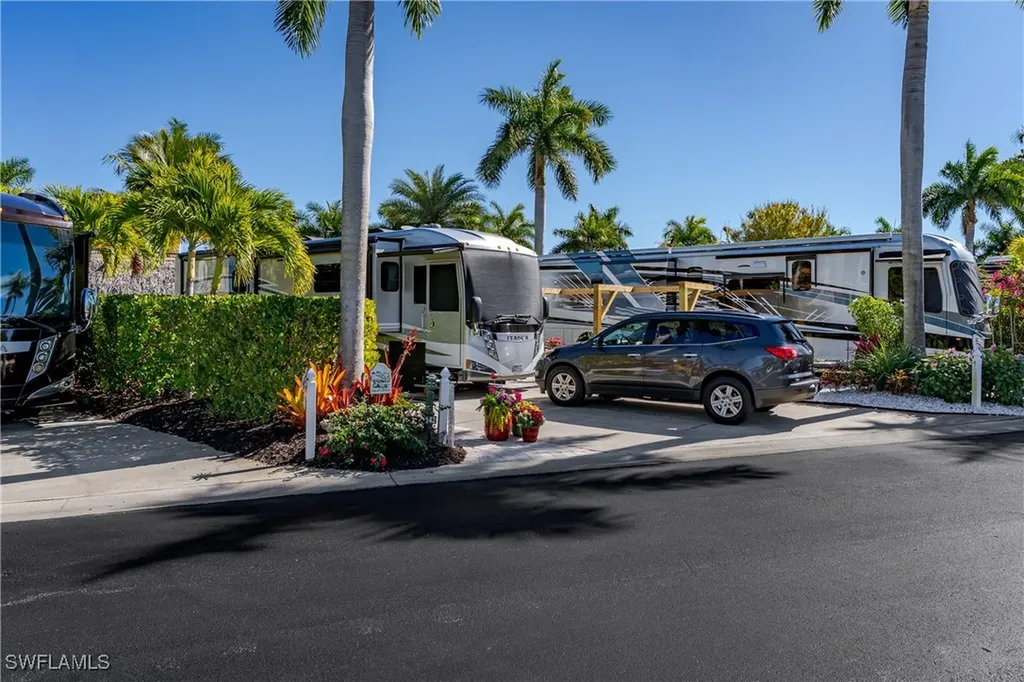 13466 Ladyfish Lane Naples FL 34114