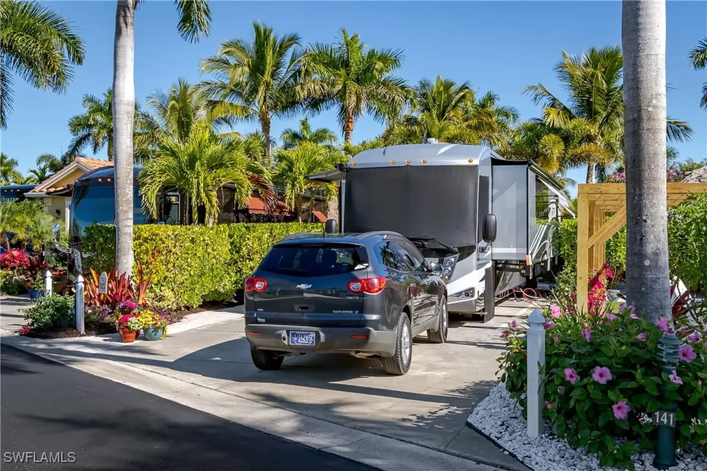 13466 Ladyfish Lane Naples FL 34114