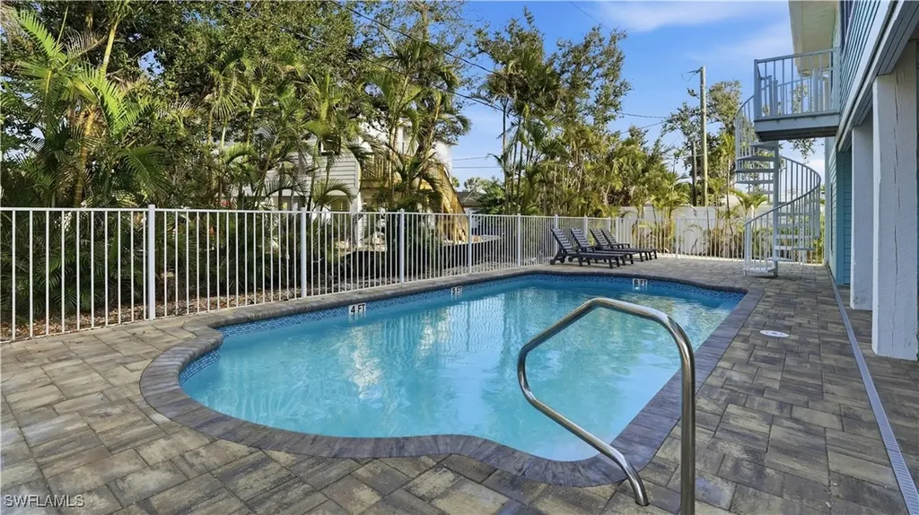 165 Connecticut Street Fort Myers Beach FL 33931