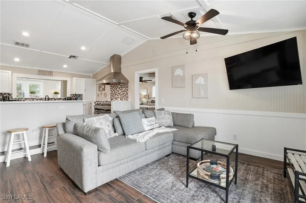 165 Connecticut Street Fort Myers Beach FL 33931