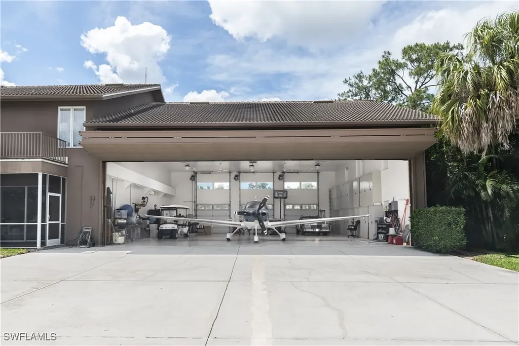 4060 Skyway Drive Naples FL 34112-2924