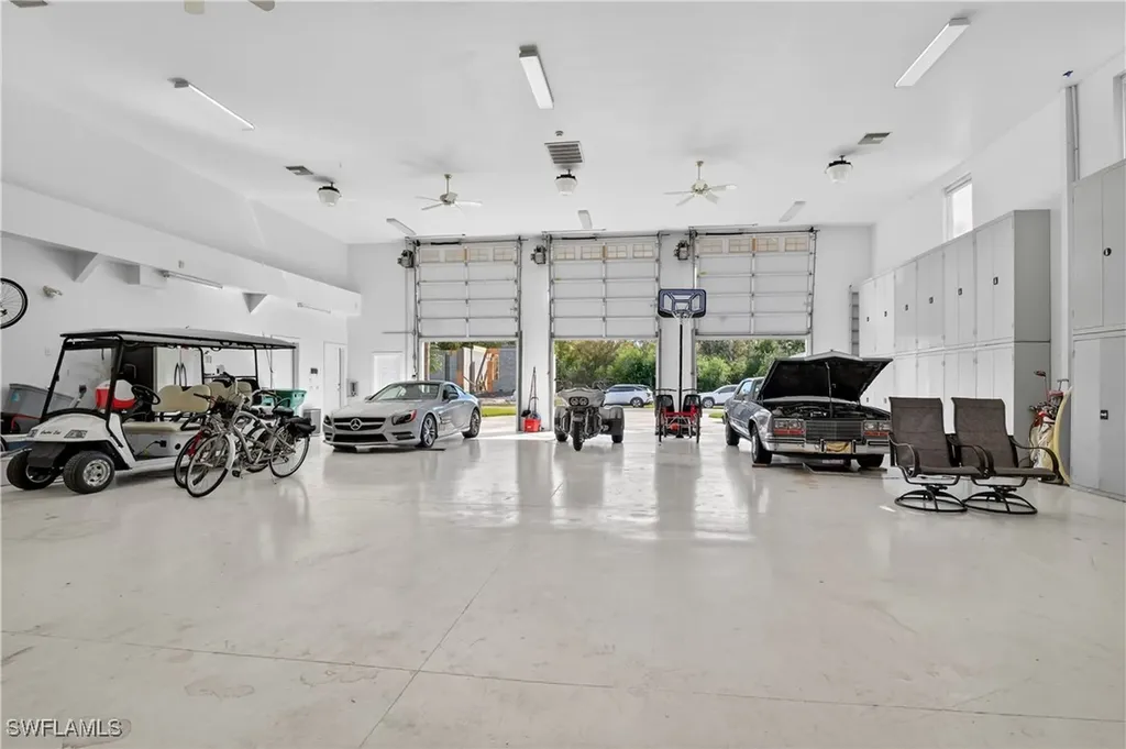 4060 Skyway Drive Naples FL 34112-2924