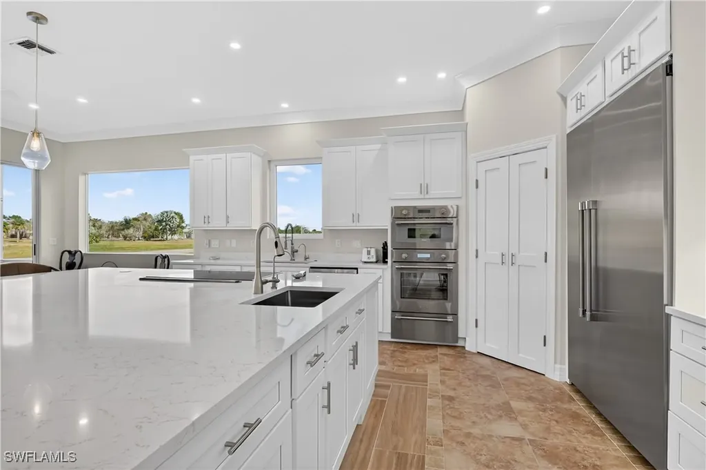 4060 Skyway Drive Naples FL 34112-2924