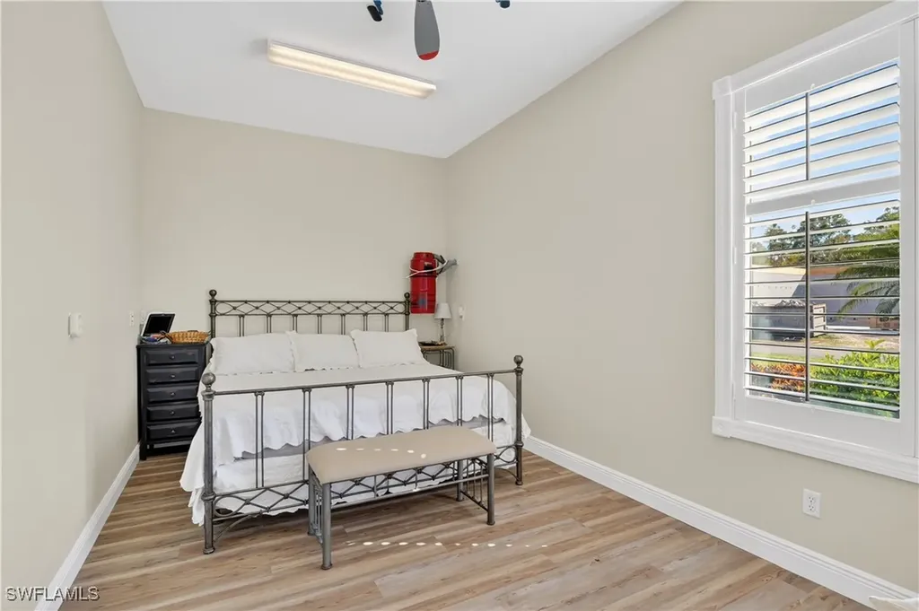 4060 Skyway Drive Naples FL 34112-2924