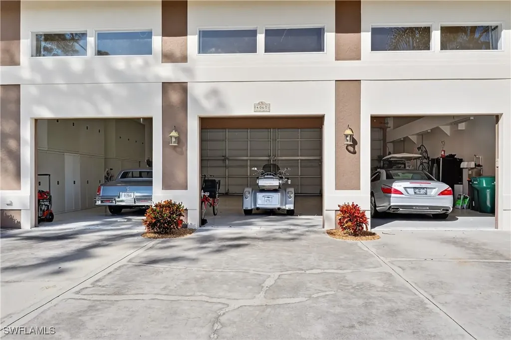 4060 Skyway Drive Naples FL 34112-2924