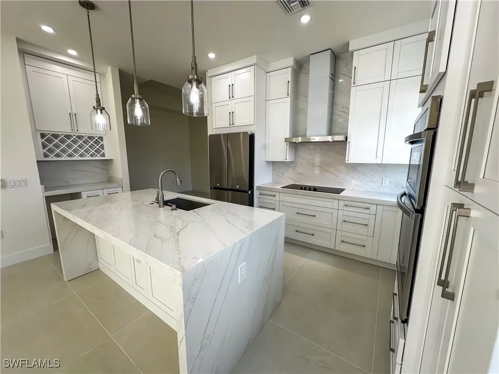 2480 Florida Avenue Naples FL 34112