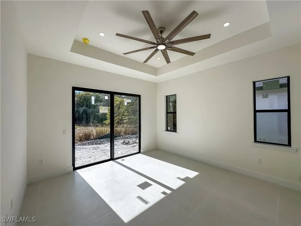2480 Florida Avenue Naples FL 34112