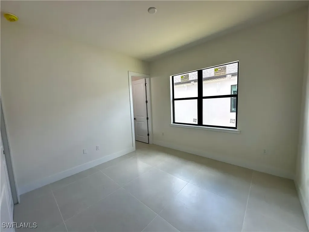 2480 Florida Avenue Naples FL 34112